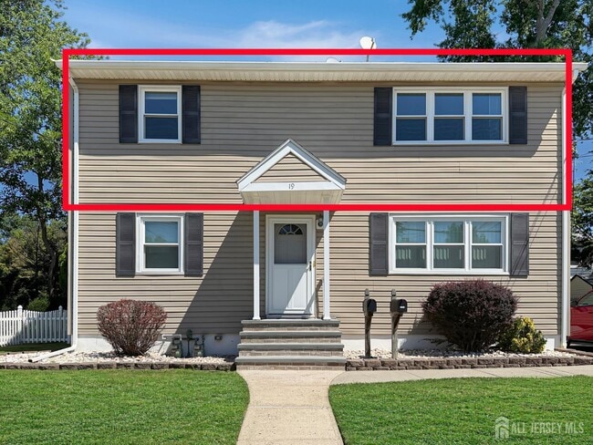 Building Photo - 19 Van Buren Ave