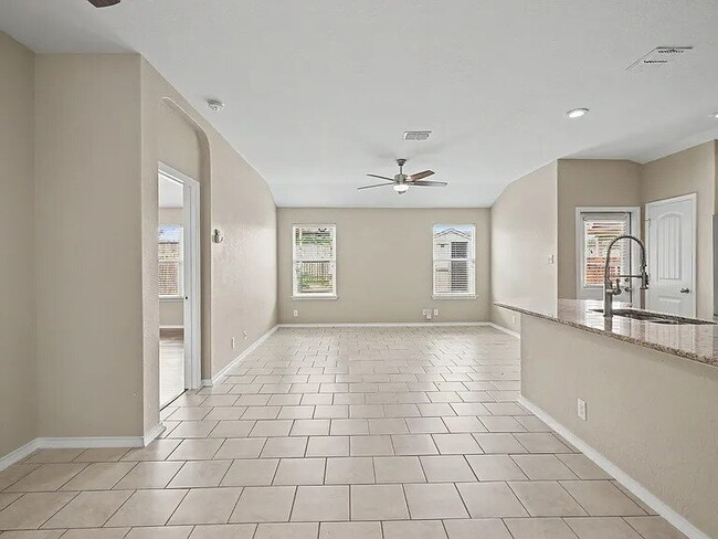 Building Photo - 139 Kildeer Creek