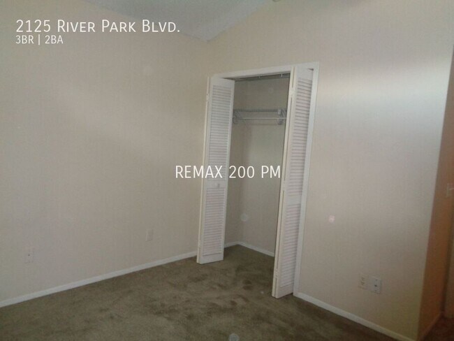 Foto del edificio - 2125 River Park Blvd