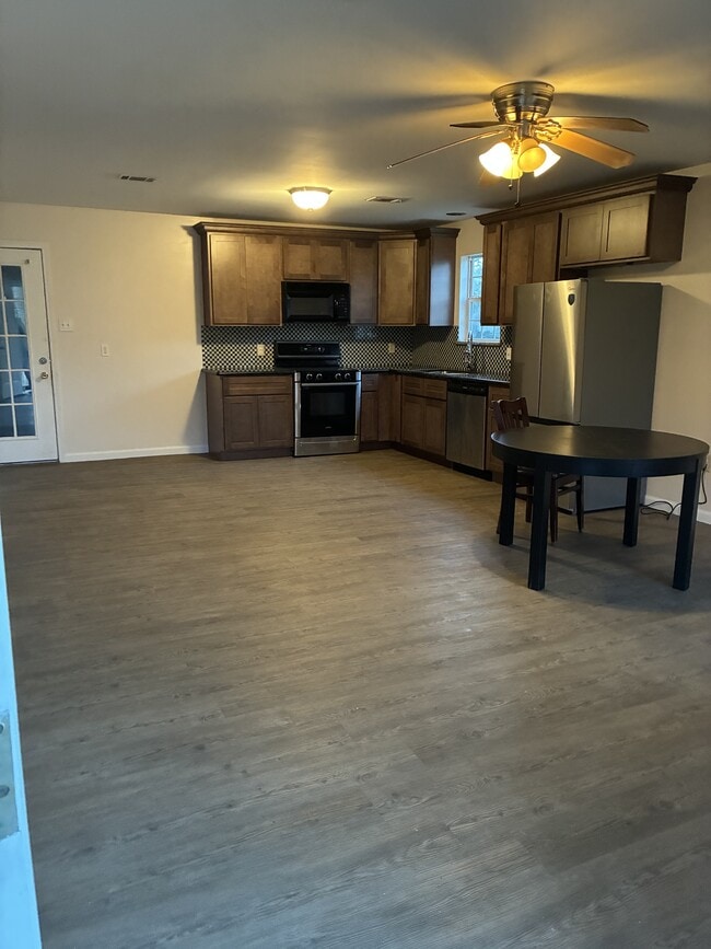 Photo - 389 Clark Ave House