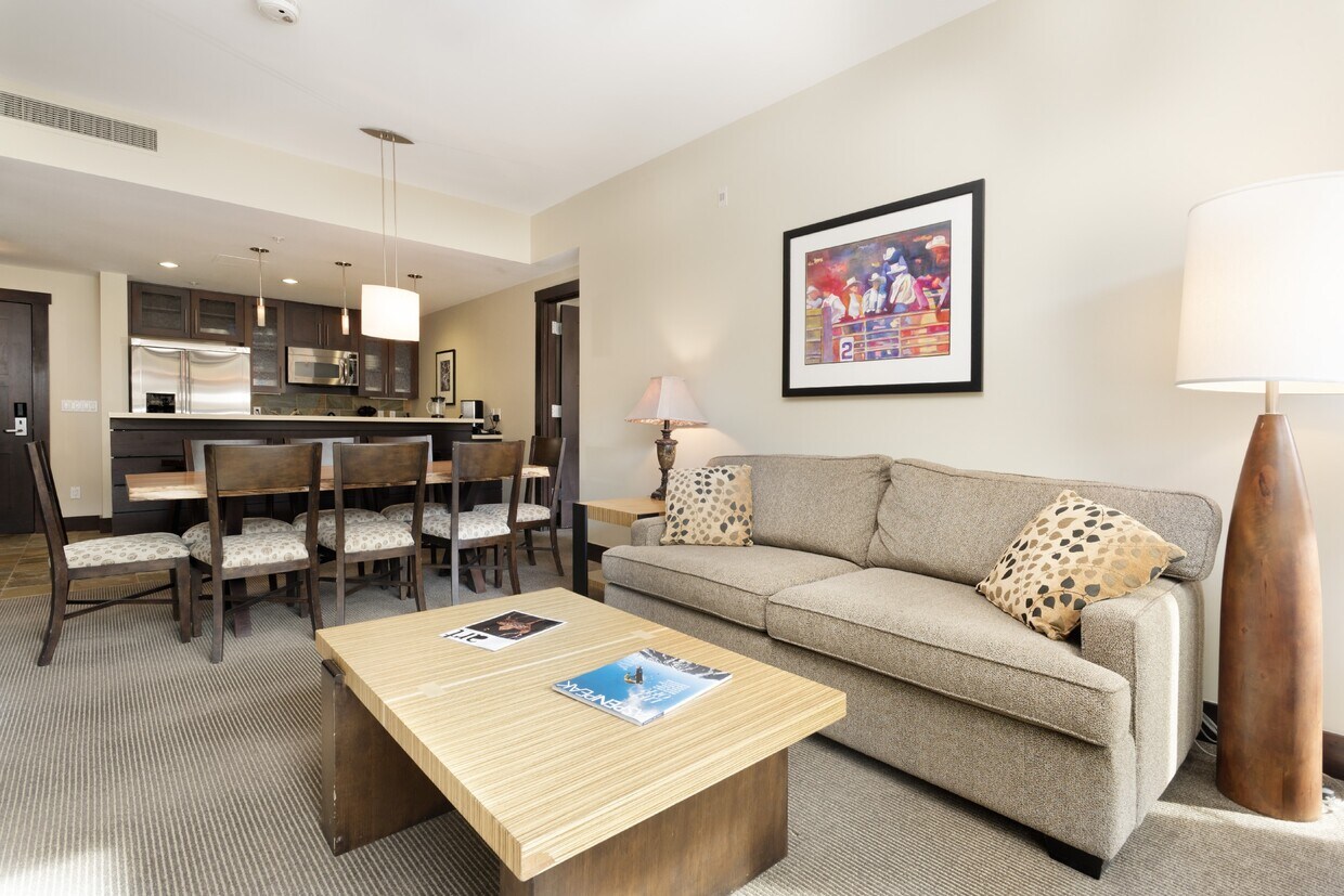 Foto principal - 120 Carriage Way