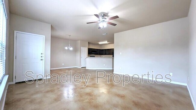 Foto del edificio - 7028B Cameron Park Rd