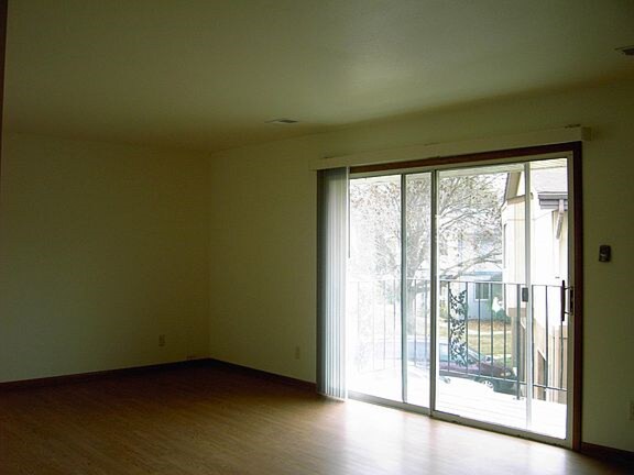 Foto del edificio - 2008 MacArthur Rd