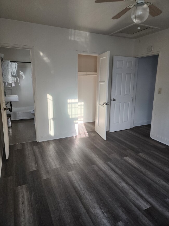 Bedroom/bathroom/closet - 1315 W 102nd St