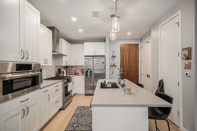 Foto del edificio - Coming Soon: One-Bedroom, One-Bath Condo i...