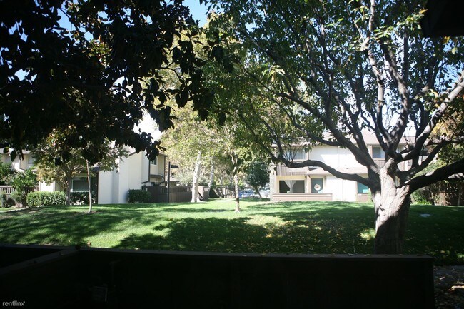 Building Photo - 1822 Pomar Way
