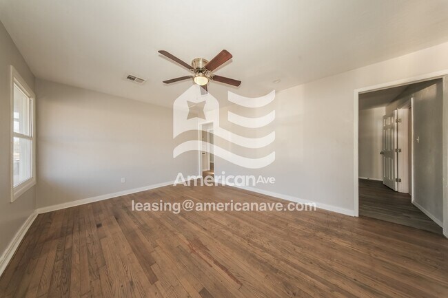 Foto del edificio - 4732 SE 24th St