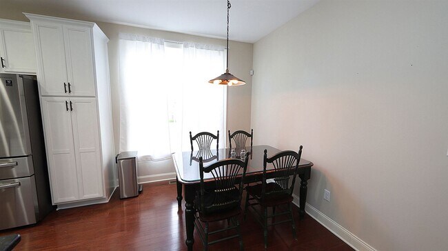 Building Photo - 3 br, 2.5 bath House - 10510 Sablewood Dri...