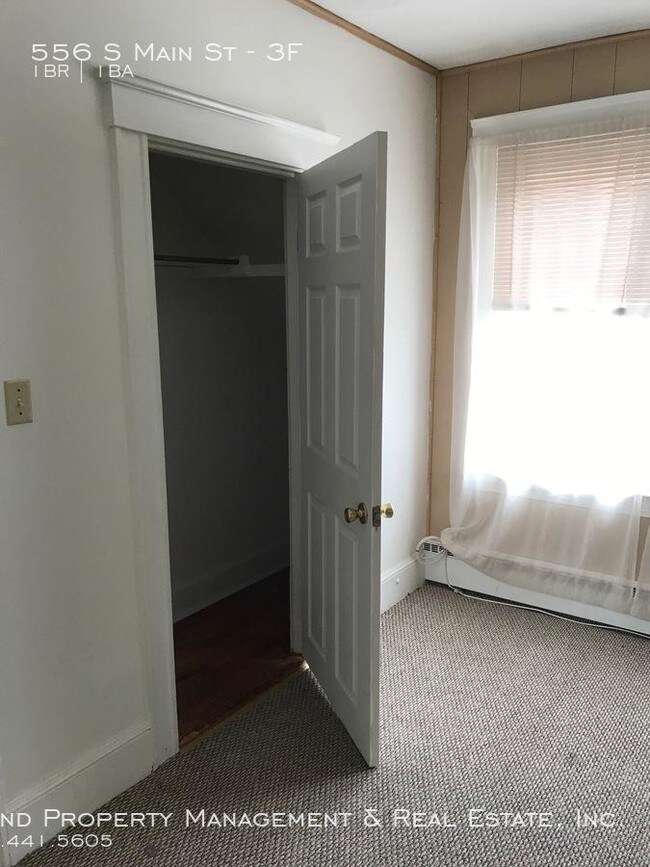 Building Photo - 1 bedroom in Woonsocket RI 02895