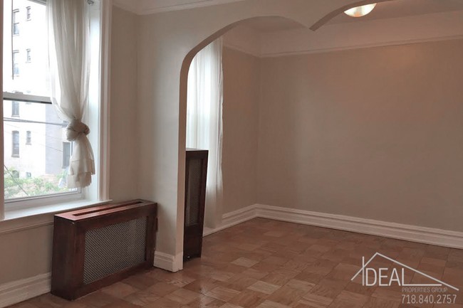 Building Photo - Dyker Heights Spacious two bedroom