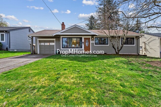 Foto del edificio - Updated Gresham 3 Bedroom – Huge Fenced Ba...