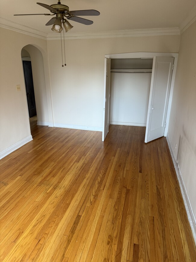 Foto del edificio - 5018 N Lincoln Ave