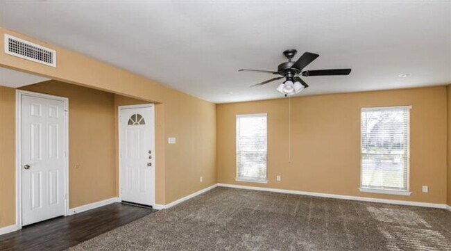 Foto del edificio - Lancaster, TX Ready To Move in
