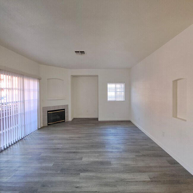 Foto del edificio - 4730 E Craig Rd