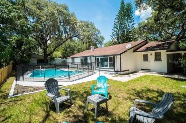 Foto del edificio - 12216 Noreast Lake Dr