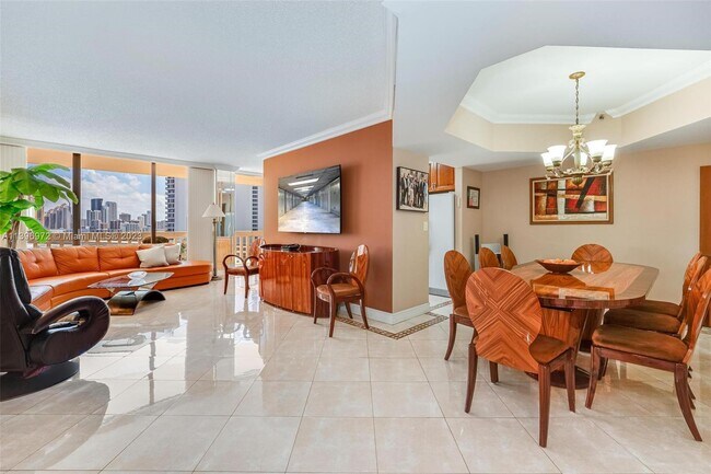 Foto del edificio - 19355 Turnberry Way