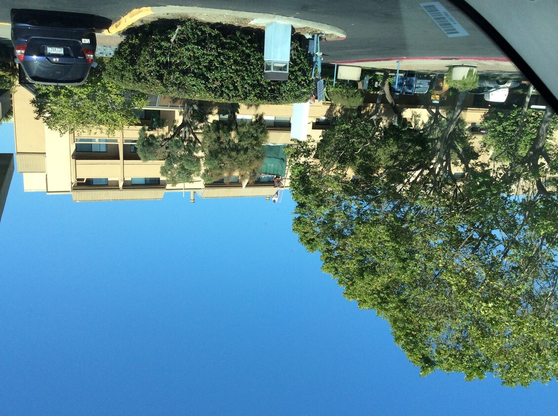 7 Embarcadero West, Oakland, CA 94607 Condo for Rent in Oakland, CA