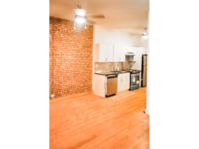 Foto del edificio - 293 Irving Ave