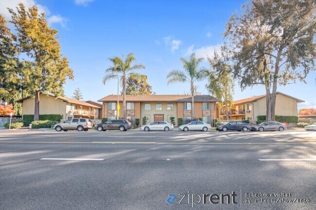 Foto del edificio - 2580 Homestead Rd