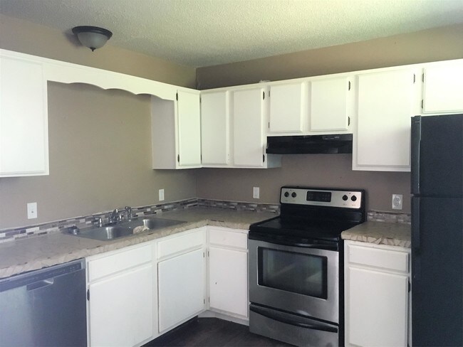 Foto del edificio - 2518 Highland Trace Dr