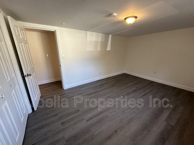 Foto del edificio - 1302 Windsor Ave