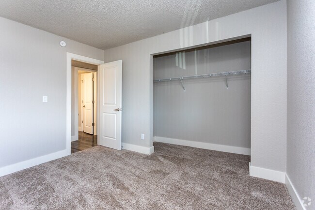 2BR, 2BA - 960SF - Parc at Prairie Grass