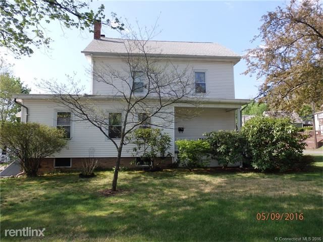 Building Photo - 132 King St
