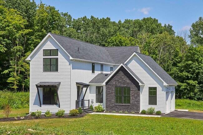 Building Photo - 5 Crimson Hill