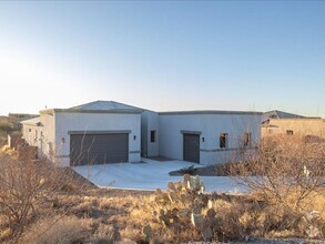 Building Photo - 13424 S Rockhouse Canyon Trail