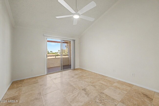 Building Photo - 10610 S 48th St