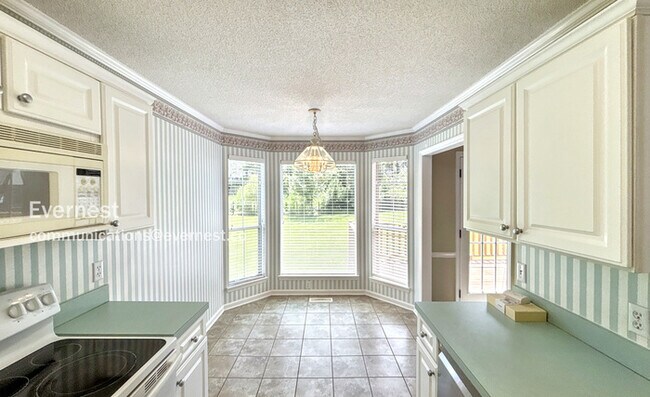 Foto del edificio - Spacious 3 Bedroom Home in Ooltewah / Deck...