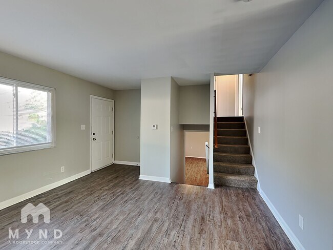 Foto del edificio - 3474 Farley Dr