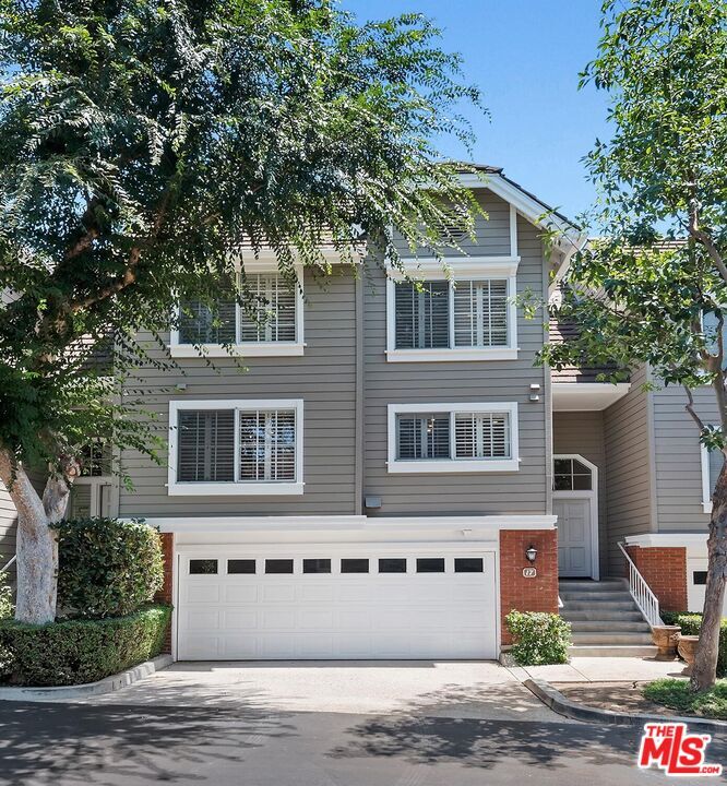 Primary Photo - 20950 W Oxnard St