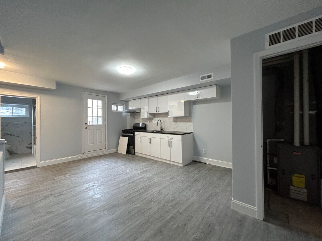 Foto principal - 915 Washington Ave