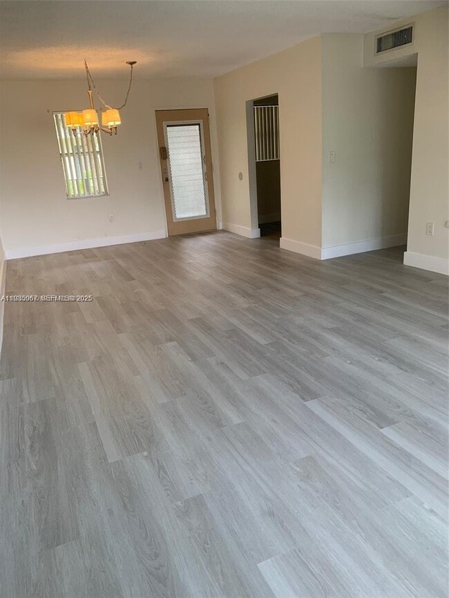 Building Photo - 1830 SW 81st Ave