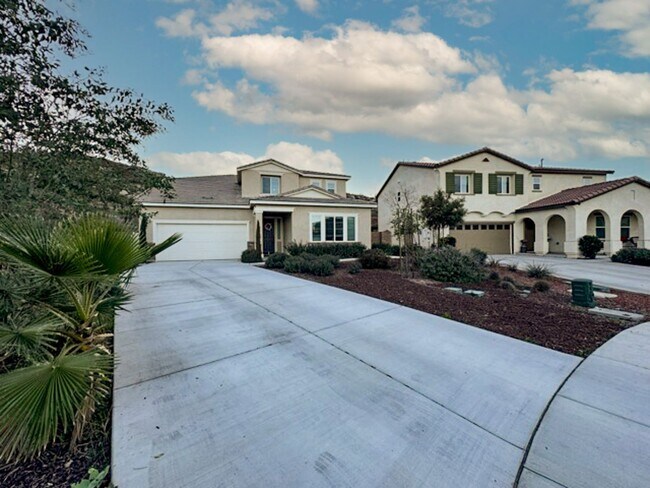 Building Photo - Coming Soon! Upgraded 3 Bedroom + Loft Home on Corner Lot with Solar in Winchester!