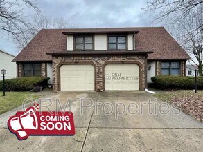 Building Photo - 992 Maple Grove Dr