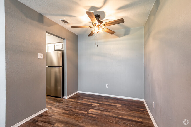 1BR, 1BA - 620SF - Weston Corsicana