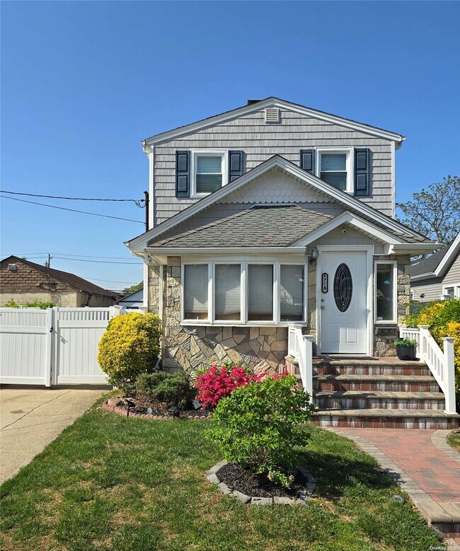 Foto del edificio - 492 Cornell Ave