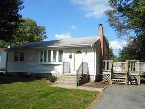 Building Photo - 117 Anderson Ave