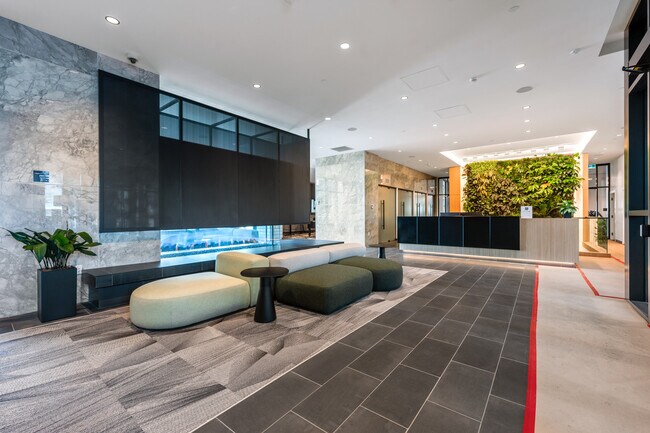 Photo du bâtiment - 3888 Evergreen Pl