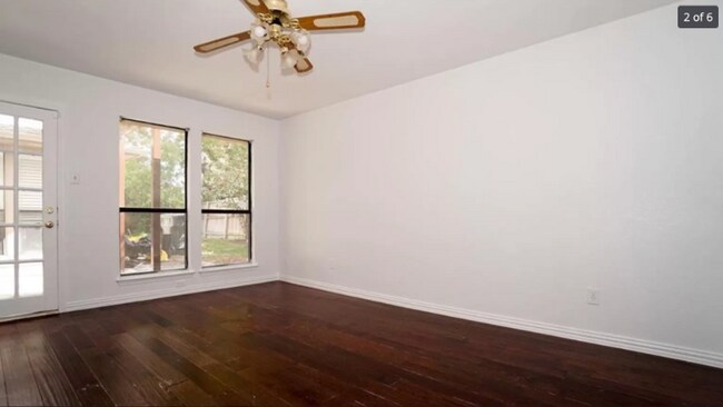 Foto del edificio - 2809 Stoneridge Dr
