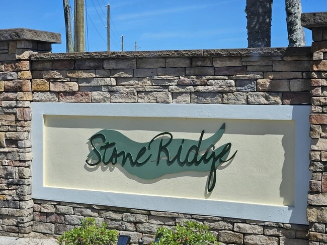 Foto del edificio - 1848 Grand Ridge St