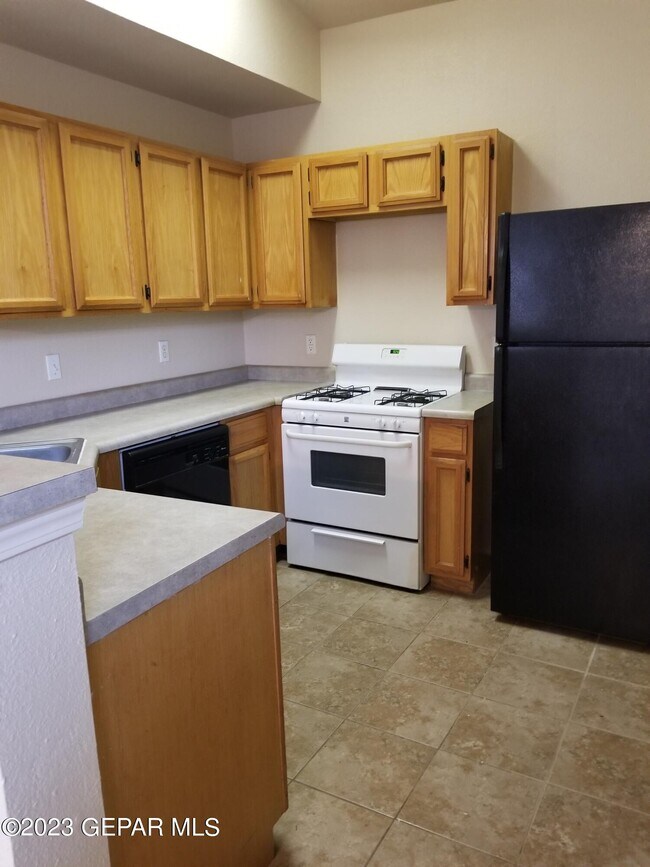 2304 Tierra Negra Dr, El Paso, TX 79938 House Rental in El Paso, TX