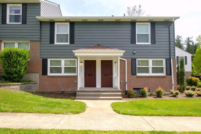 Mid Century Townhouse in Cedar Hills with Modern Amenities! - Mid Century Townhouse in Cedar Hills with Modern Amenities!