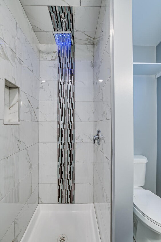 bathroom - 214 Hamilton St