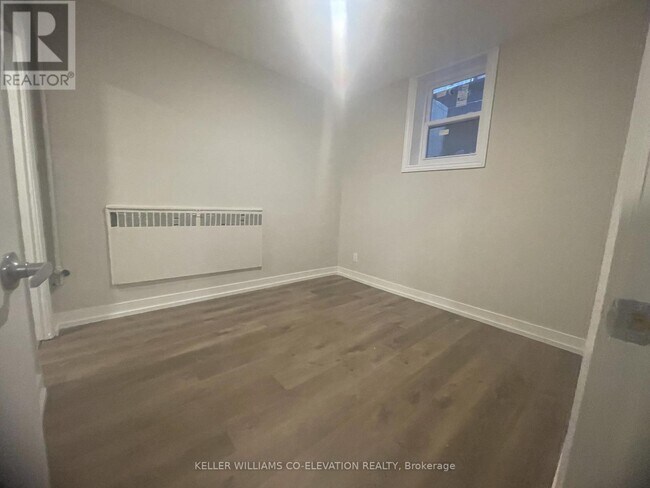 Building Photo - 133 Prospect St S