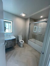 Interior Photo - La Vida Melrose