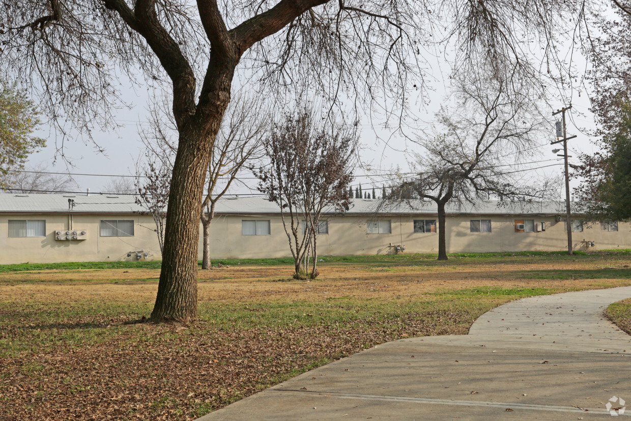 Pasarela peatonal - Tropic Apartments