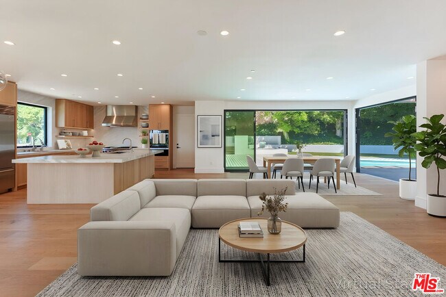 Foto del edificio - 382 Aderno Way